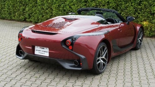 Toyota komt weer eens sportief uit de hoek. De Japanners onthullen de nieuwe GRMN Sports Hybrid Concept II; een dakloze snelheidsduivel met middenmotor! En een groen randje.