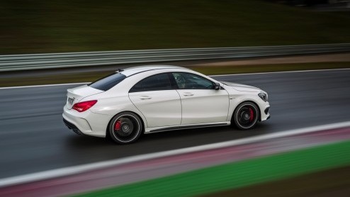 Mercedes voegt CLA 220 CDI toe aan het leveringsprogramma, met een zesbak of zeventraps automaat met dubbele koppeling. De bijtelling blijft 20%.