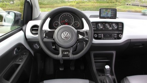 Volkswagen heeft de definitieve vanafprijs van de Up bekendgemaakt. De nieuwe stadsrakker is er begin volgend jaar vanaf 8490 euro.