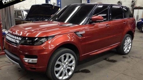 Nieuwe Range Rover Sport debuteert in de straten van New York City.
