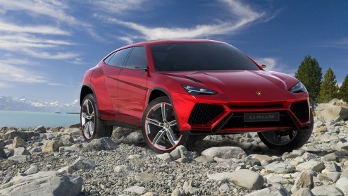 Volgende week heeft Lamborghini een wereldprimeur op de Autosalon in Peking staan. Voor het eerst sinds lange tijd zoeken de Italianen de hoogte op en presenteren zij een SUV,die luistert naar de naam