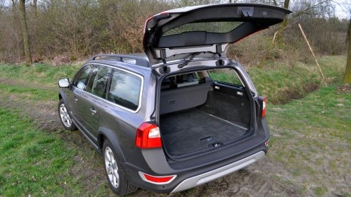 Volvo levert de XC70 ook als groene DRIVe. Een perfecte wintersportauto, zou je denken. Veel ruimte, lekker zuinig en vierwielaangedreven. Mis! Ok, relatief zuinig is de vijfcilinder wel en aan int