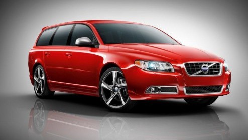 In navolging van de Limited Edition komt Volvo nu met de V70 R-Edition. Zoals de naam doet vermoeden is deze Estate sportiever aangelegd en overeenkomstig uitgerust. Prijzen beginnen bij 42.995 euro.