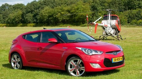 Of je m nou in het geel, rood, groen of oranje bestelt, opvallen in de Hyundai Veloster doe je altijd. De Koreaanse aandachtstrekker blijft in het nieuws, want een Turbo-versie is onderweg en sinds k