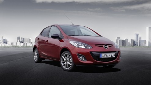 Mazda zet de Mazda2 ook als Hanabi uitvoering in de showroom. Prijzen Mazda2 verder verlaagd naar 12.990 euro.