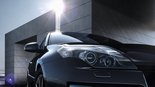 Prijzen Renault Laguna modeljaar 2013 vanaf 29.790 euro. Laguna dCi 110 diesel met 20% bijtelling.