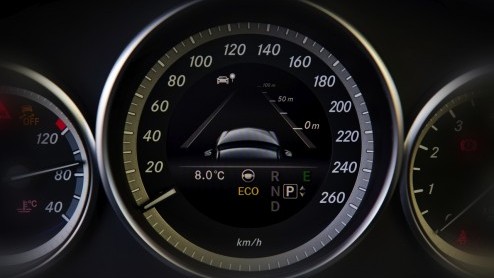 Autotest vernieuwde Mercedes-Benz E-Klasse E250 en E400.