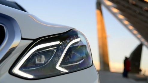 Autotest vernieuwde Mercedes-Benz E-Klasse E250 en E400.