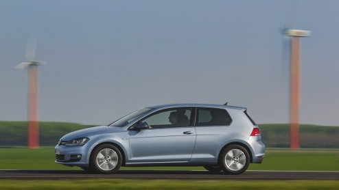 Autotest nieuwe Volkswagen Golf BlueMotion 2013, met nieuwe 110 pk sterke 1.6 TDI en een verbruik van 3.2 l/100km.