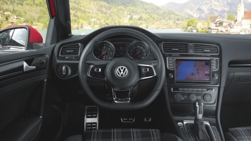 Autotest nieuwe Volkswagen Golf GTD, de stille kracht. En de GTI onder de diesels.