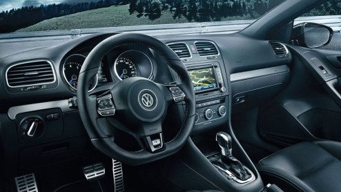 Volkswagen Golf R Cabriolet is los.