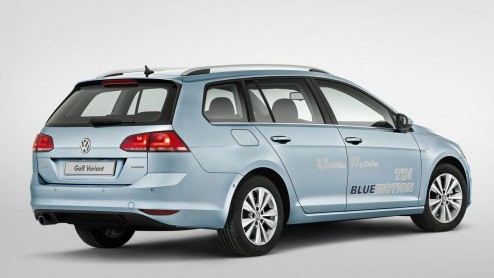Met een bagagecapaciteit van 605 liter evenaart de nieuwe Volkswagen Golf Variant die van de Passat Variant.