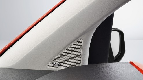 Volkswagen Up tijdelijk als Groove Up, leverbaar in spetterend oranje en uitgerust met Fender-audio.