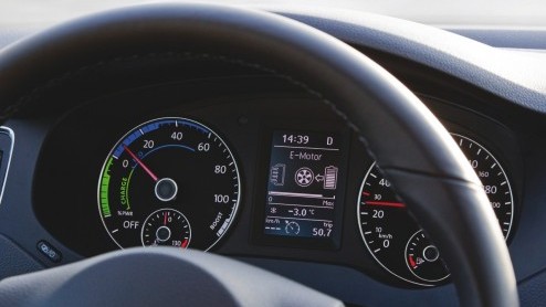 Autotest Volkswagen Jetta Hybrid 14% bijtelling.
