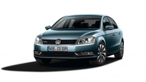 Volkswagen heeft zojuist de komst van de Passat BlueMotion officieel gemaakt. Met slechts 109 gram CO2-uitstoot is de nieuwe uitvoering de zuinigste Passat ooit en met 20% bijtelling te rijden. Hij ko
