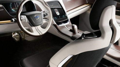 Het geheim van de Volvo Concept You is ontrafeld. De Zweden presenteren op de IAA een grote sedan met luxe, high-tech, innovatief interieur met touchscreens.