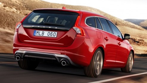 Volvo neemt de R-Design modellen van de S60, V60 en XC60 mee naar de beursvloer in New York. Het R-Design pakket is te combineren met alle motoriseringen.