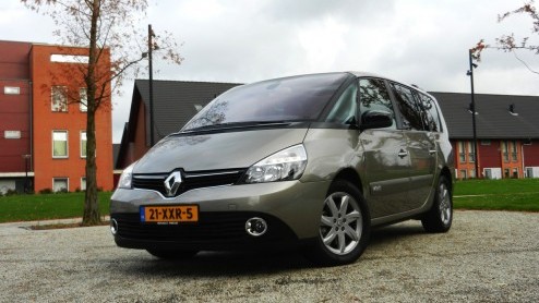 Het segment van de grote MPV's is de laatste jaren consistent; het aantal modellen is op n hand te tellen en daar verandert weinig in. De huidige generatie Renault Espace gaat na tien jaar de vierde