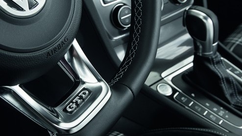 Autotest nieuwe Volkswagen Golf GTD, de stille kracht. En de GTI onder de diesels.