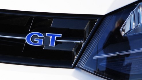 Kunnen sportief en bewust rijden samengaan? Dat is de vraag die menigeen zich stelt en die Volkswagen exact zo verwoordt in zijn folder van de Polo BlueGT. In dit geval dus een combinatie van het zuin