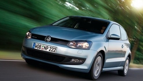 De RAI Vereniging en BOVAG maken de balans van de autoverkopen op. In het eerste half jaar zijn er in Nederland 21.6% meer autos verkocht dan in diezelfde periode van 2010. Volkswagen deed de meeste