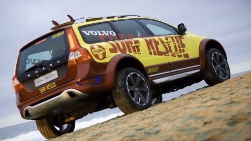 Over een stoere Zweed gesproken. Dit is de XC70 Surf Rescue. Een opgedofte XC70 met een groots gezicht, die zich thuisvoelt op het strand. Hij is te zien als concept op de Sema-beurs in Las Vegas.