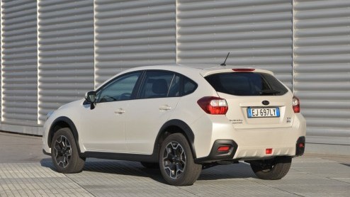 Net na kerst staat de nieuwe Subaru XV bij de dealer. Er zijn drie motoren en drie uitrustingsniveaus leverbaar. Vandaag heeft de importeur alle prijzen en uitvoeringen van het stoere model paraat.