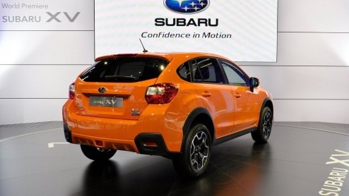 Subaru heeft op de IAA de nieuwe XV uit de hoed getoverd. De stoere Impreza wordt leverbaar met benzinemotoren en een diesel en belooft zijn ruige looks te combineren met rijplezier. Medio 2012 staat-