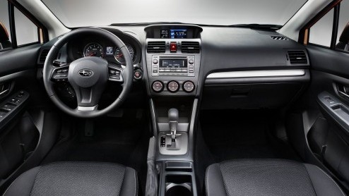 Subaru heeft op de IAA de nieuwe XV uit de hoed getoverd. De stoere Impreza wordt leverbaar met benzinemotoren en een diesel en belooft zijn ruige looks te combineren met rijplezier. Medio 2012 staat-