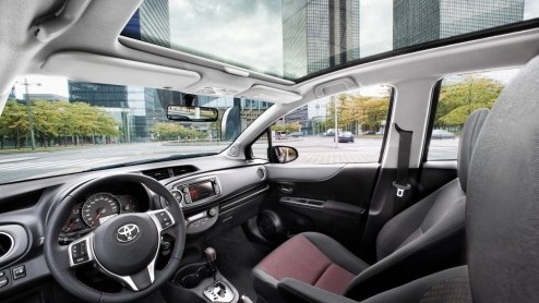 Toyotas nieuwe Yaris staat te trappelen van ongeduld in Nederland de weg op te gaan. Wij zochten de Japanner in Kopenhagen om de eerste kilometers te maken. Wat zijn onze bevindingen?