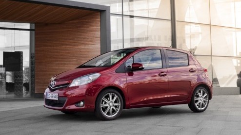 Toyotas nieuwe Yaris staat te trappelen van ongeduld in Nederland de weg op te gaan. Wij zochten de Japanner in Kopenhagen om de eerste kilometers te maken. Wat zijn onze bevindingen?