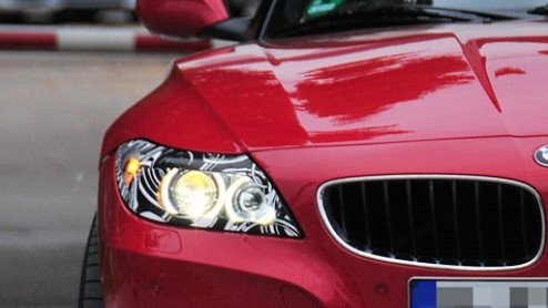 Begin volgend jaar geeft BMW de Z4 een facelift. Terwijl het interieur lichtjes wordt strakgetrokken krijgt het interieur ook een opfriskuur. Wat kunnen we verwachten?