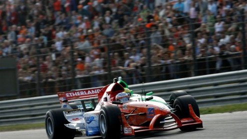 Circuit Park Zandvoort presenteert een afwisselende kalender voor het seizoen waarin het 60-jarig bestaan van het circuit gevierd wordt. Nationale evenementen met merkencups, toerwagens en formulewage