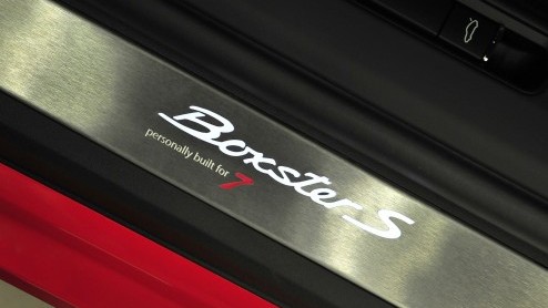 Porsche Boxster S RED 7 is speciaal voor de Nederlandse markt ontwikkeld en samengesteld. Porsche roept daarvoor de hulp in van Porsche Exclusive.
