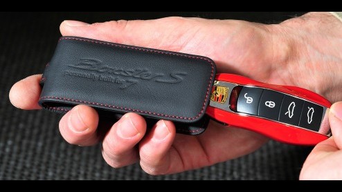 Porsche Boxster S RED 7 is speciaal voor de Nederlandse markt ontwikkeld en samengesteld. Porsche roept daarvoor de hulp in van Porsche Exclusive.